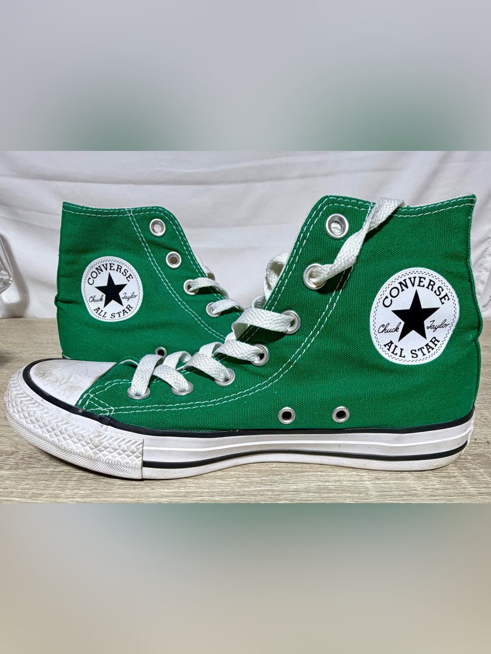 Classic Converse Chuck Taylor high-top sneakers green canvas, men’s 5, women's 7